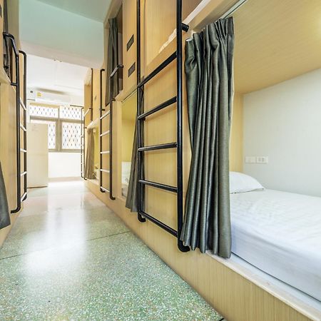 Sloth Hostel Khaosan Bangkok Rum bild