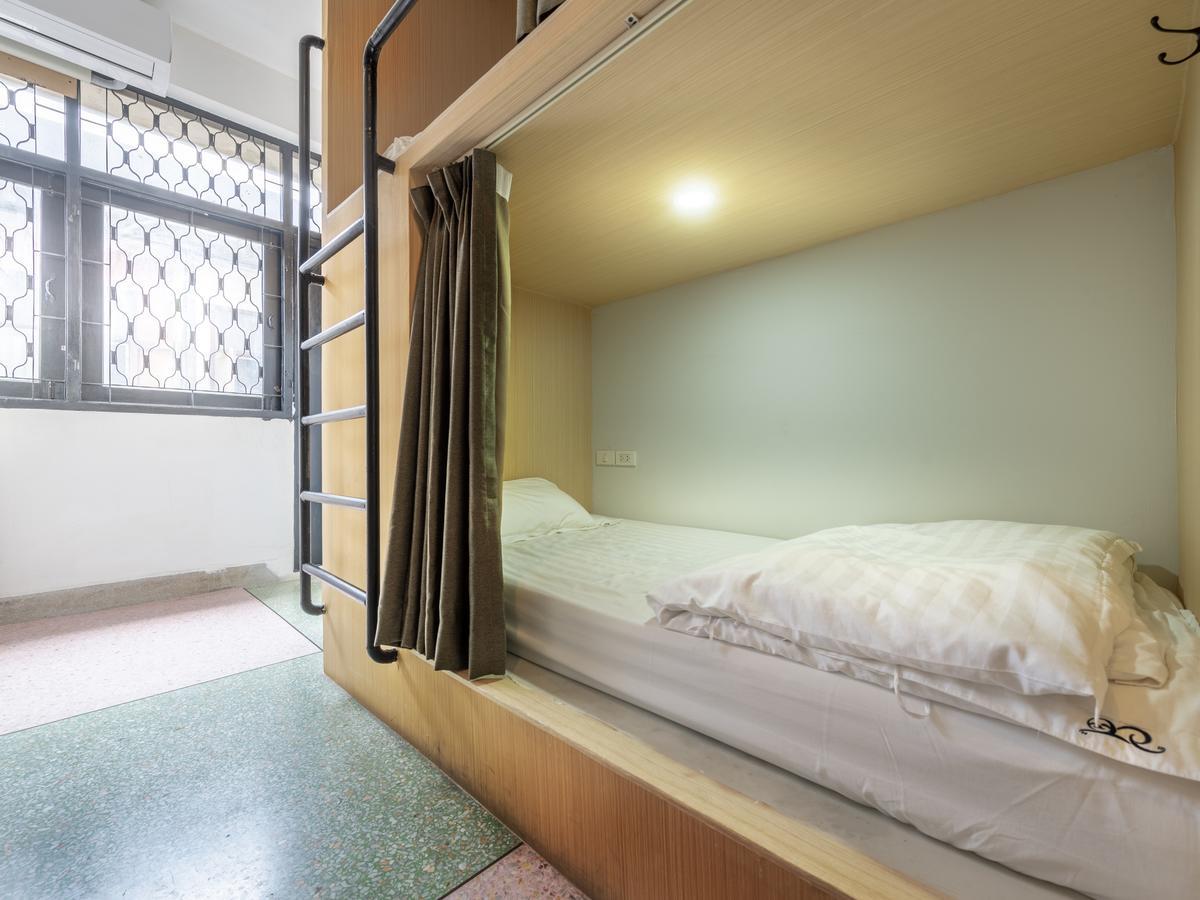 Sloth Hostel Khaosan Bangkok Exteriör bild