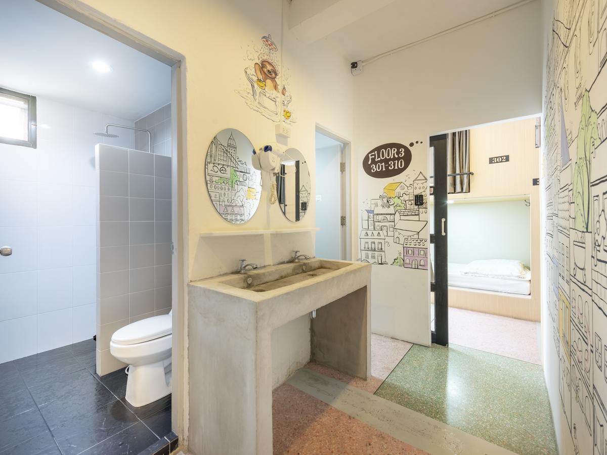 Sloth Hostel Khaosan Bangkok Exteriör bild