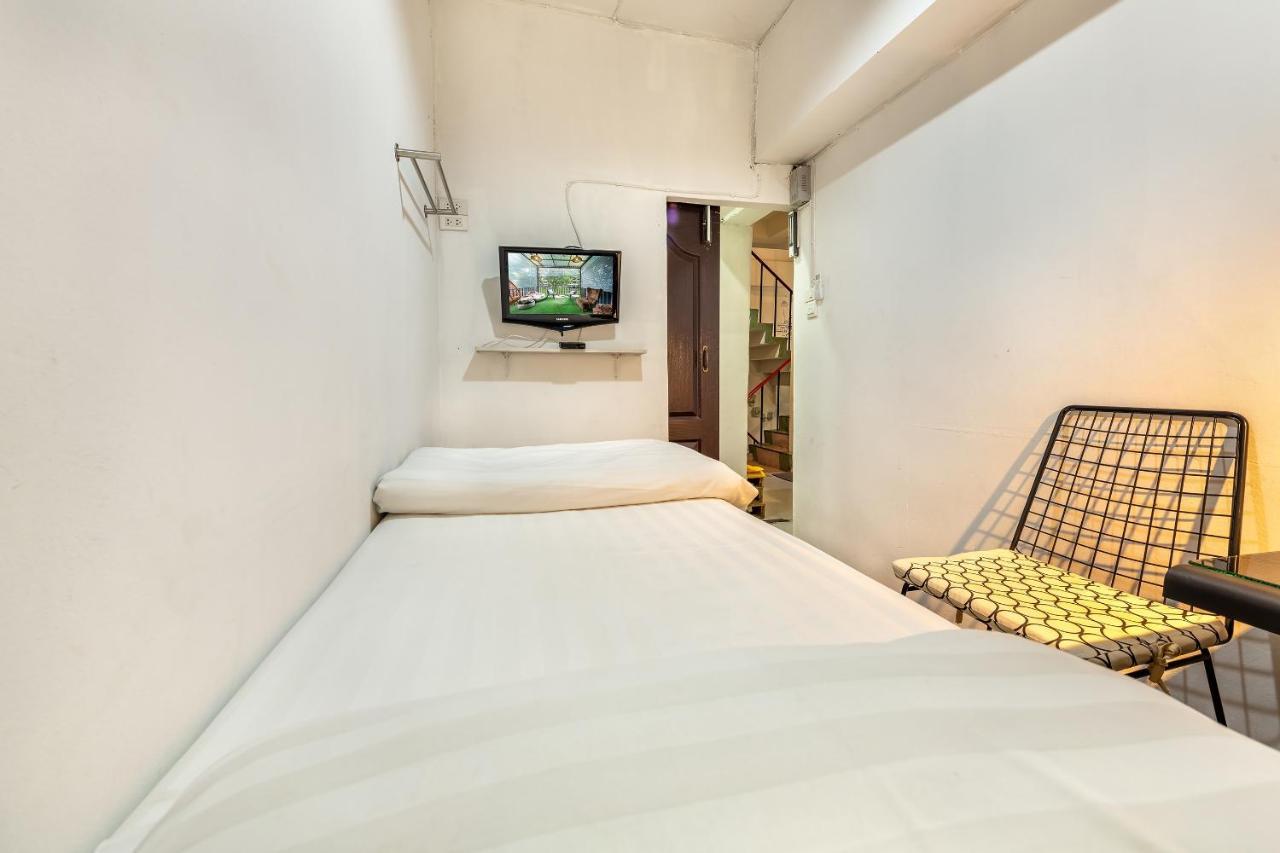 Sloth Hostel Khaosan Bangkok Exteriör bild